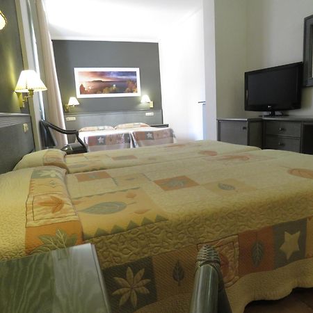 Hotel Santa Anna L'Estartit Bilik gambar