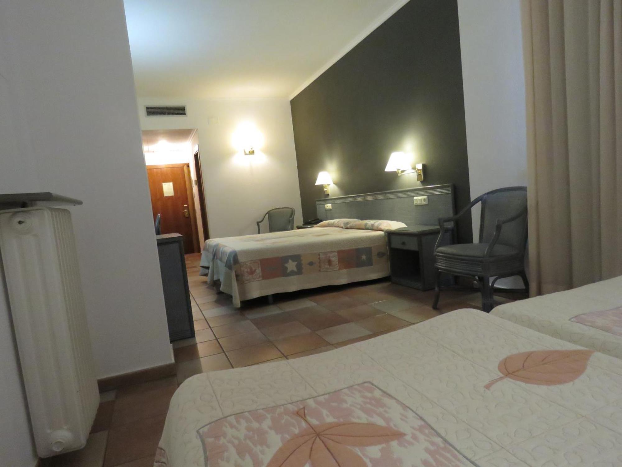 Hotel Santa Anna L'Estartit Bilik gambar